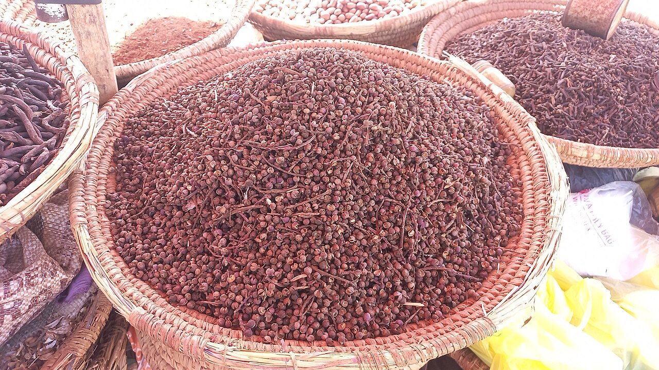 asket of black pepper.jpg