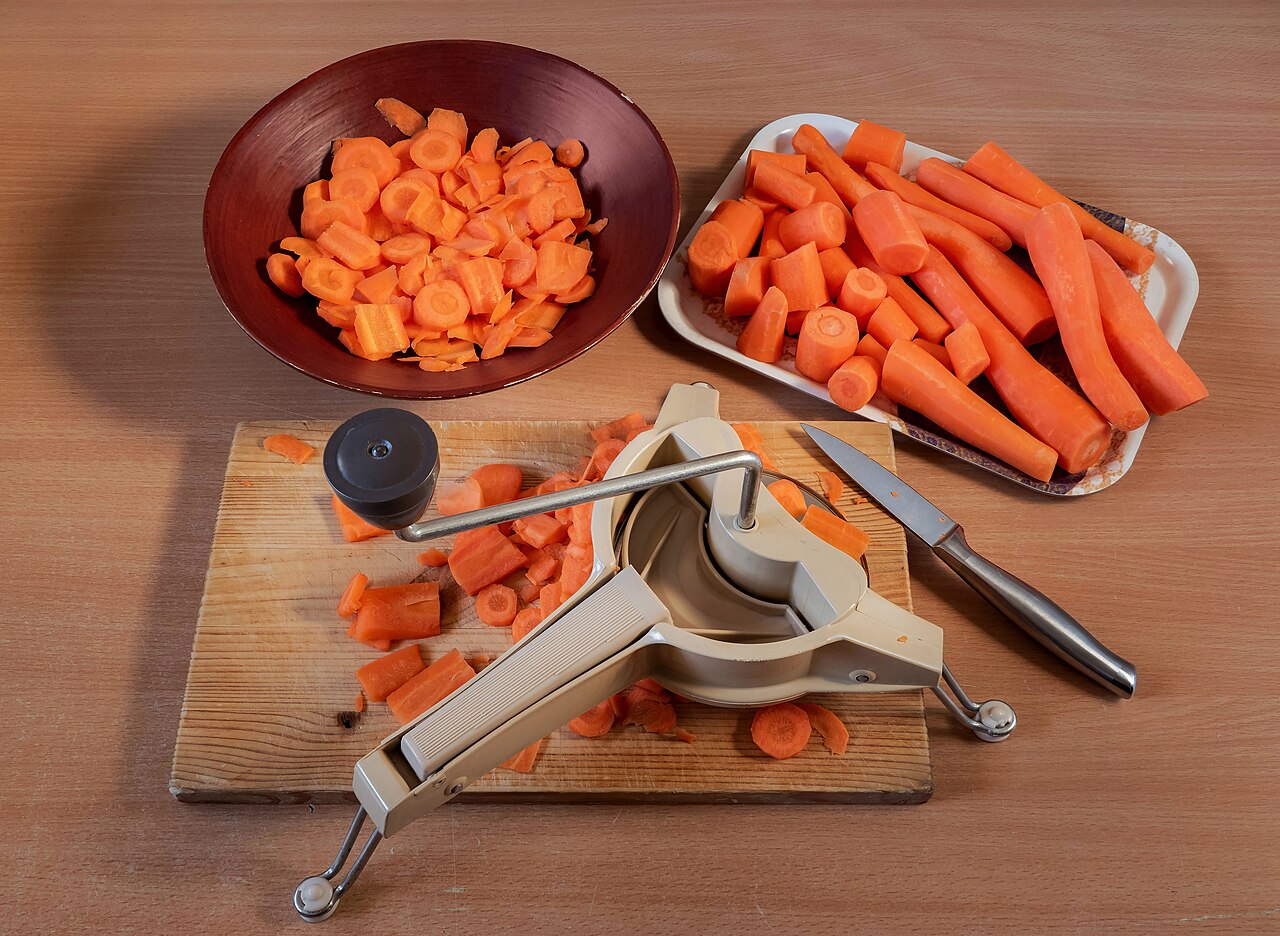 reparing and slicing carrots.jpg