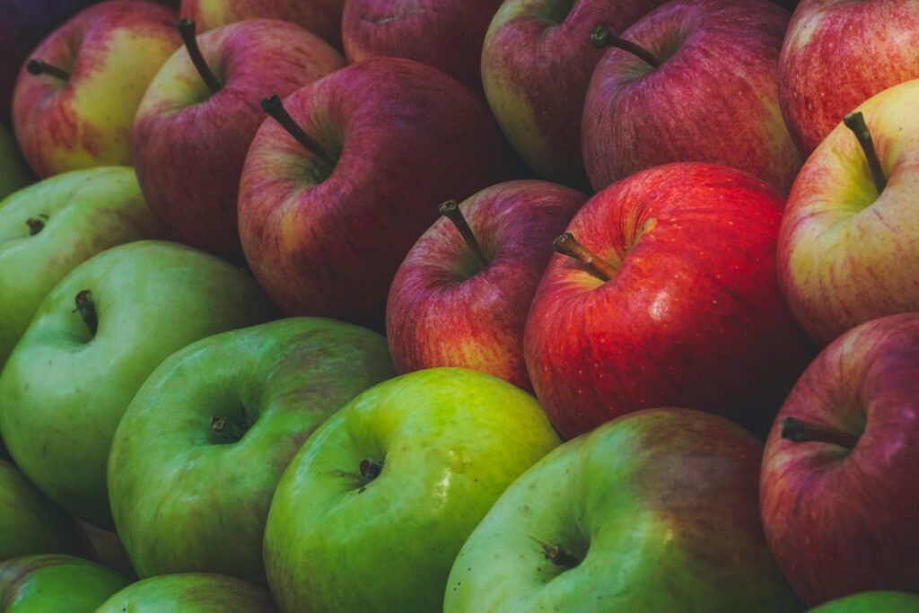 Green and red apples