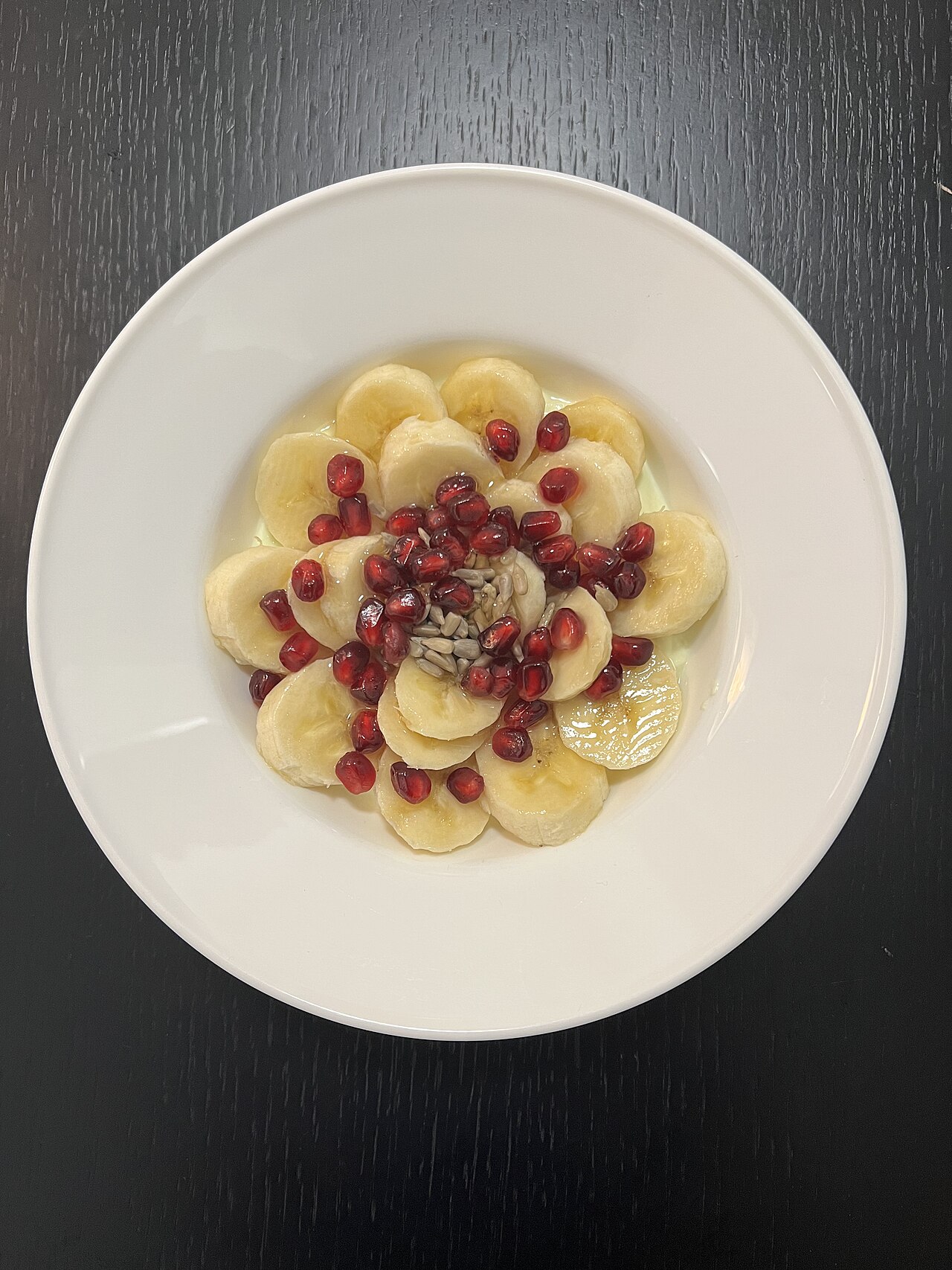iat Portal for Foodie Disorder - Banana with pomegranate seeds and sunflower kernels.jpg