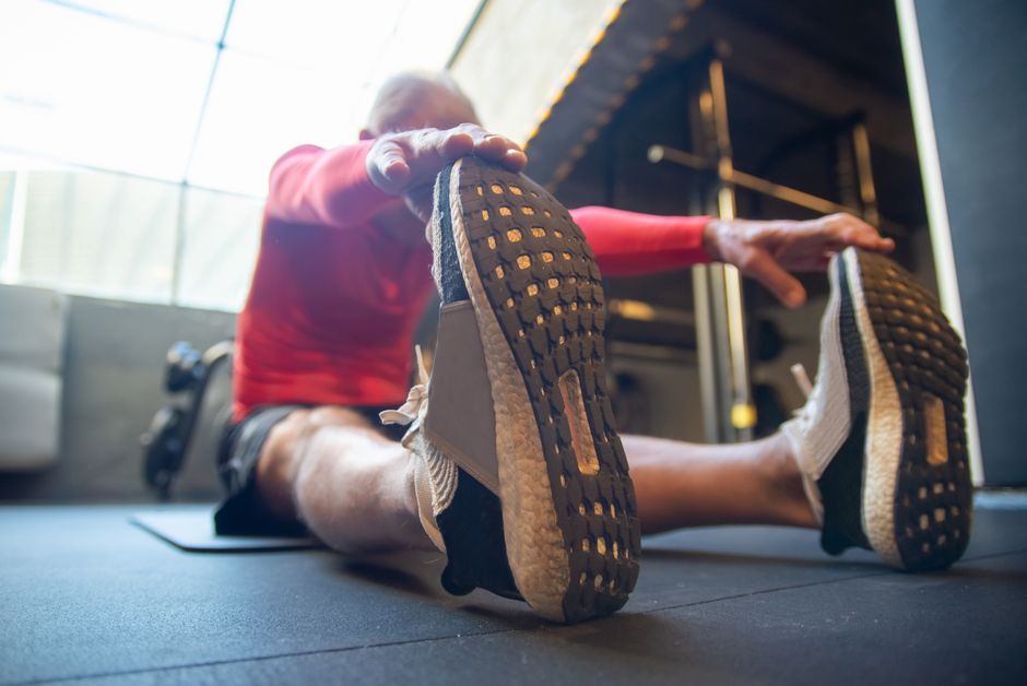 Nutrition and wellness research guide focusing on morning mobility and joint lubrication routine healthy choices